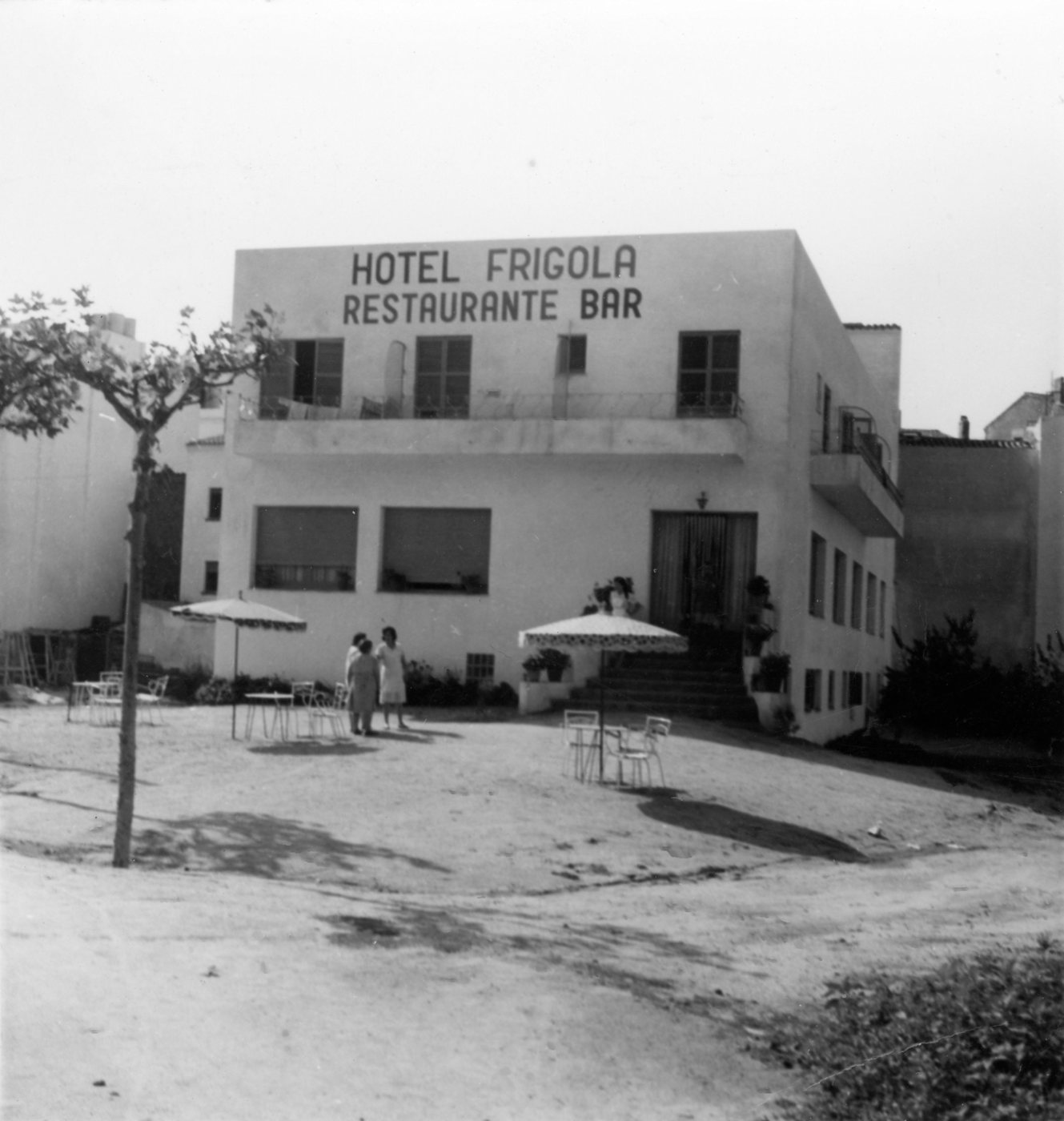 Fachada del primer Hotel Frigola